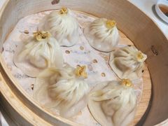 蟹粉小笼包-绿波廊(豫园店)