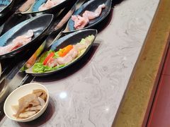 -新艺自助美食城(中山路店)
