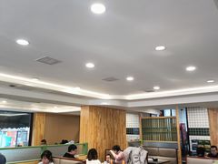 -啊美丽炭火烤肉(滑翔一店)