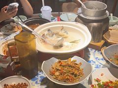 -卢大鲜鱼头捞饭(美利广场店)