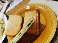 咖椰吐司-HELLO 27 意面·沙拉·帕尼尼