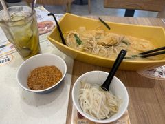 -谭仔米线(皇庭广场店)