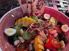 葡萄车厘子火腿沙拉-BROWNSTONE布朗石西班牙餐厅(富城店)