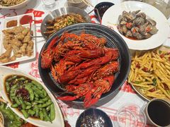 -肥肥虾庄·金牌油焖大虾(汉口城市广场店)