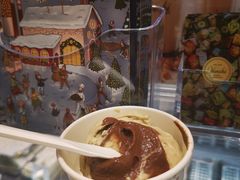 -Venchi (Chocolate & Gelato)