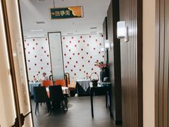 -鸽子侯·家宴·平价海鲜(绿地店)