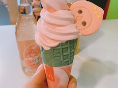 白桃华夫筒-麦当劳(石家庄乐活广场店)