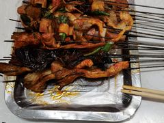-马克力木手抓炕锅烤羊肉(盐湖一小区店)