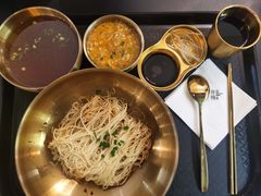 井梅蟹粉面-贡梅老面馆·蟹粉面·无锡特色小吃(南长街主推店)