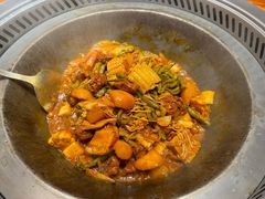 -山河屯铁锅炖(哈西站店)