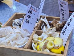 -阿婆情腊排骨火锅(金虹路店)