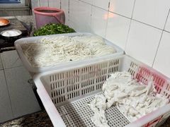 -正宗杨记普洱酸醋米线(总店)