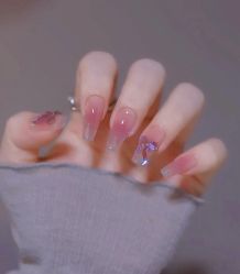 -悦指间美甲美睫