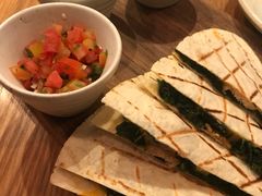 -ROAST coffee & eatery