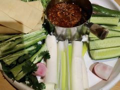-关东小磨东北菜(上海长风大悦城店)