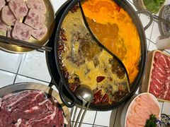 -旧街市鲜货老火锅(大光路店)