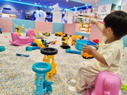 -莫莉幻想儿童乐园(武汉经开永旺店)