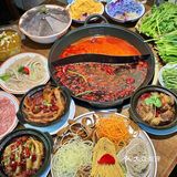 在深圳竟然也能吃到手工现炒底料的重庆火锅！