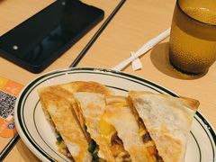 -菲滋意式餐厅(富阳东方茂店)