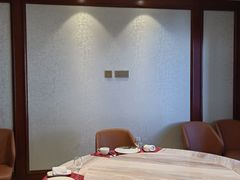 -皇朝海鲜酒店