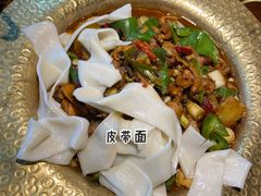 新疆大盘鸡-楼兰新疆主题餐厅(坂田佳华领汇广场店)