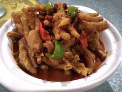 -梓檚中餐厅湖北菜小龙虾武昌鱼排骨藕汤(黄鹤楼店)