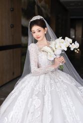 -莫小姐婚纱