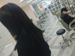 -米娜护肤造型