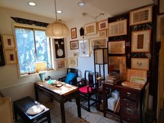 -邊城書店