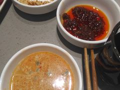 海底捞丰富的蘸料-海底捞火锅(雨花世茂店)