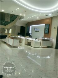 点击看大图 -挪娅婚纱摄影皇家会所
