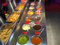 自助调料区-马路牙子烧烤音乐酒馆(望京店)