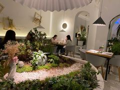 -春树下·树屋花房西餐厅(罍街AS1980店)