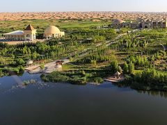 -亿利库布其七星湖沙漠生态旅游区