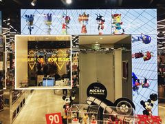 -泡泡玛特POPMART(侨福芳草地店)