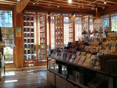 -猫的天空之城概念书店(丽江古城饮玉巷店)
