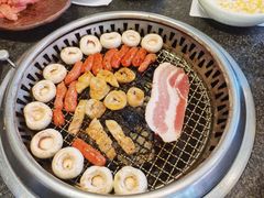 -草家酱蟹炭火烤肉店(珲春南路一店)