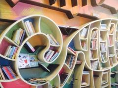 -钟书阁(松江泰晤士小镇店)