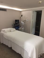 -JNK皮肤管理中心