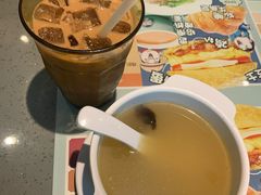 招牌香滑奶茶-大头力茶餐厅(花都融创茂店)
