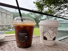 榛果拿铁-CEMENT·coffee bar (凤凰创意园店)