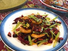 -闯关东东北农家菜(崂山石老人店)