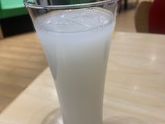 可尔必思-COCO壱番屋(现代城店)