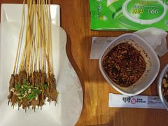竹签烤肉-怪噜范·老贵阳街头名小吃(鸿通城店)