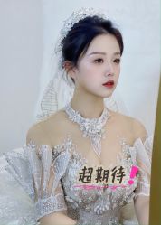 -艾米丽婚纱礼服