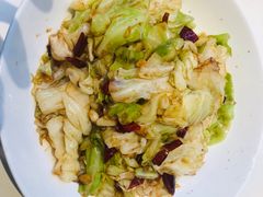 -阿瓦山寨·湘菜现炒·剁椒鱼头王(咸阳总店)