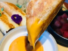 -HIGH FIVE哈福手工汉堡(桂林路店)