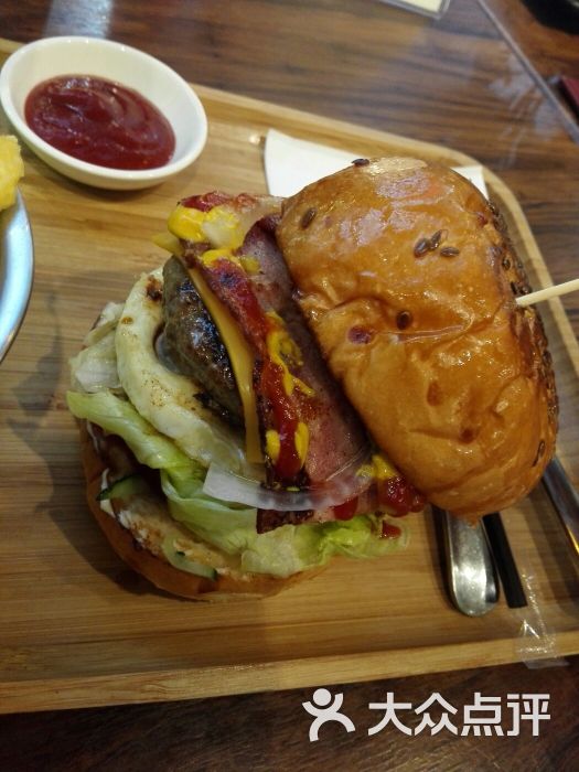 牛巴达|超好吃的台湾汉堡(曾厝垵旗杆内街店)图片 - 第5张