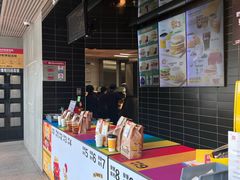 -麦当劳(中二横路店)