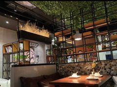 卡座-鱼亨小鲜酸菜鱼(大信店)